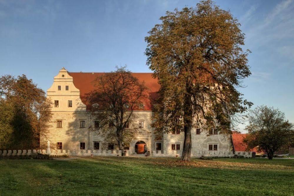 Uroczysko Siedmiu Stawow Hotel Gola Dzierżoniowska Buitenkant foto